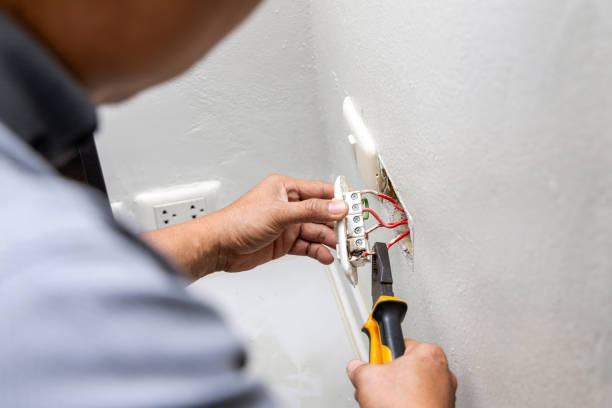 Best Affordable Emergency Electrician  in Winchester, MO